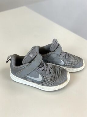Nike Toddler Mesh Sneakers Gray Hook Loop Size 7C Running Shoes